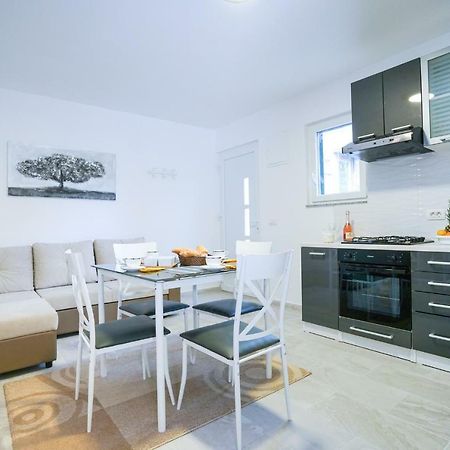 Roko Apartment Задар Екстериор снимка